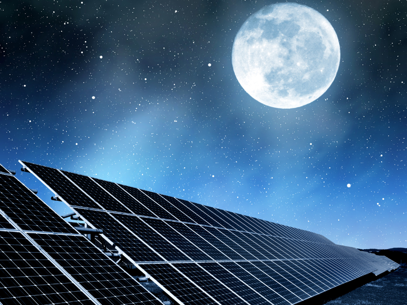 como funciona a energia solar a noite